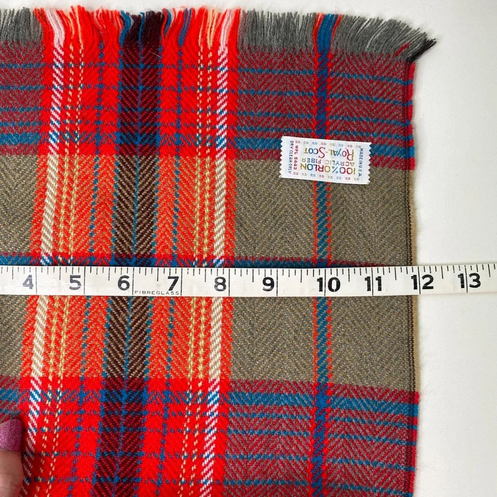 Royal Scot Plaid‎ Scarf 100% Orlon Acrylic Fringe Red Blue Tan Unisex